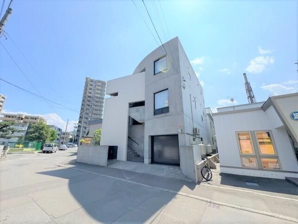 6SLDK Multi-Generational House in Sapporo Chuo-ku for Sale - Thumbnail 2