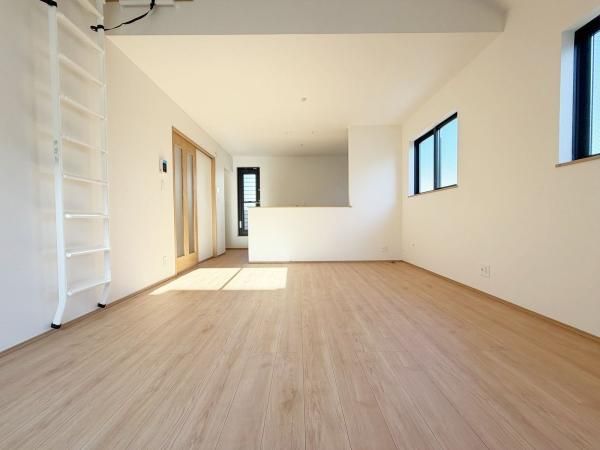 New 3LDK House for Sale in Inagi City, Tokyo - Thumbnail 2