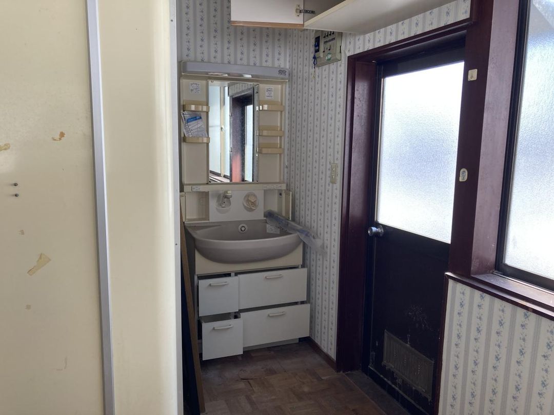 1950 Traditional House in Nakanoto, Ishikawa - Image 4