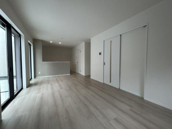 New 3LDK Detached House in Higashi-Osaka, Osaka - 2025 Build - Thumbnail 3