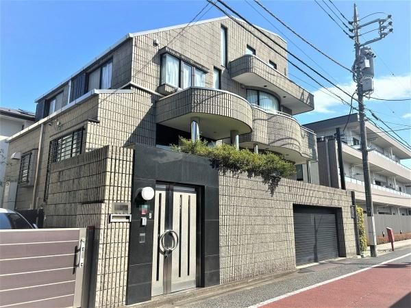 3SLDK Detached House for Sale in Meguro, Tokyo - Thumbnail 2