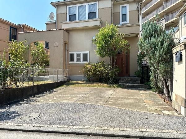 4LDK Detached House for Sale in Kanazawa Ward, Yokohama - Thumbnail 2
