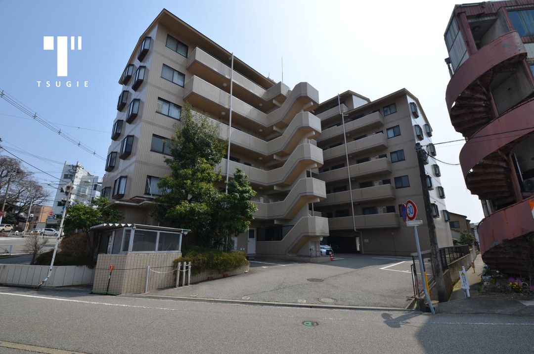 2DK Apartment for Sale in Kanazawa, Ishikawa | 44 sqm - Thumbnail 2