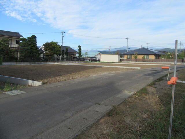 Land for Sale in Ueda, Nagano - 230.30 sqm Plot - Image 1