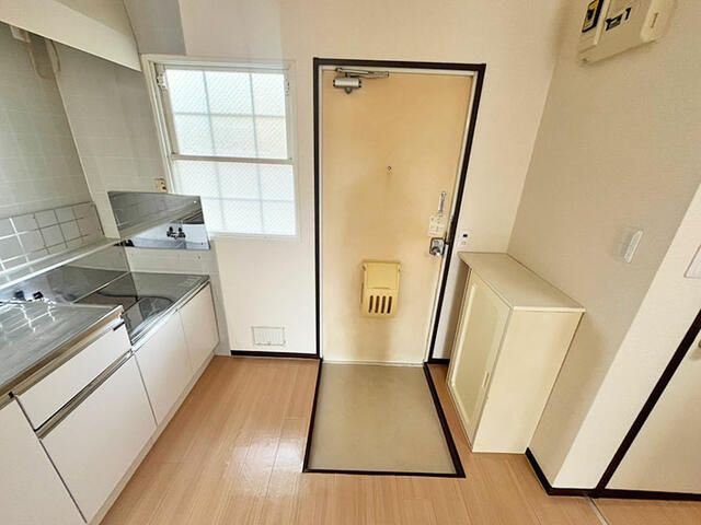 1LDK Apartment for Rent in Atsugi, Kanagawa - Thumbnail 4