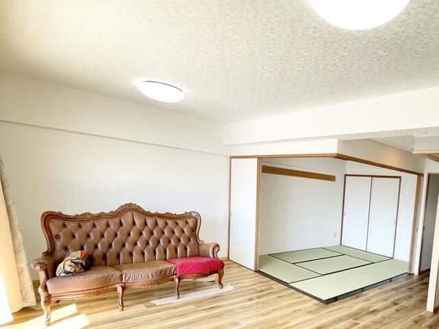 Lapis Isawa 2LDK Condo for Sale in Fuefuki, Yamanashi - Thumbnail 4