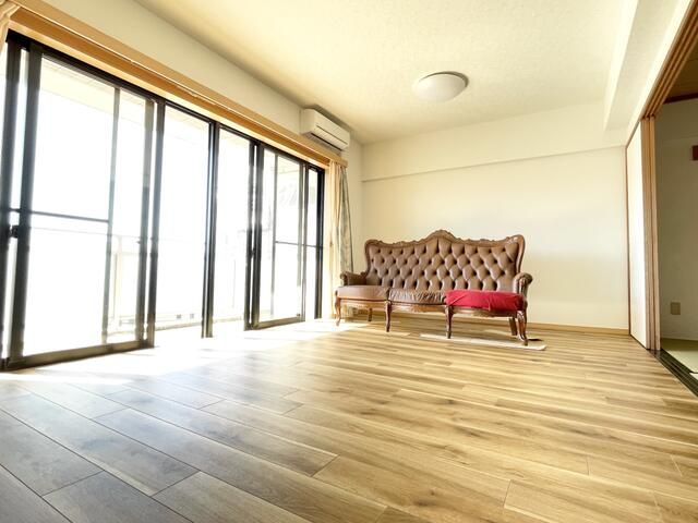 Lapis Isawa 2LDK Condo for Sale in Fuefuki, Yamanashi - Thumbnail 2