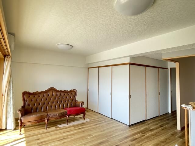 Lapis Isawa 2LDK Condo for Sale in Fuefuki, Yamanashi - Thumbnail 3