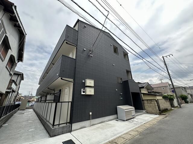 Modern 1DK Apartment for Rent in Matsudo, Chiba | 2023 Build - Thumbnail 2
