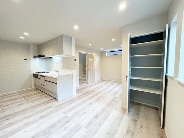 New 3LDK House in Toyonaka, Osaka - Completion 2025 - Thumbnail 4