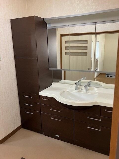 5LDK House on 743 sqm Land in Asahikawa, Hokkaido - Thumbnail 3