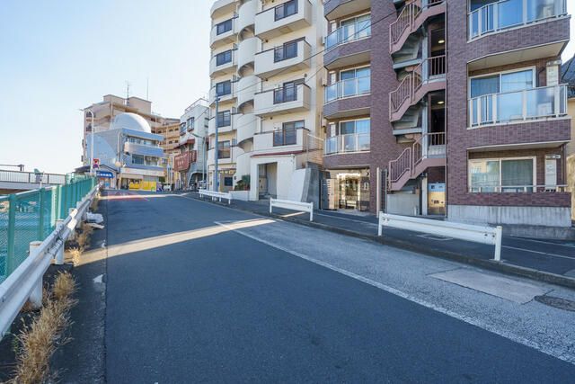 Nakamagome Place: 11-Unit Apartment Building for Sale in Ota, Tokyo - Thumbnail 4