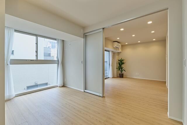 1LDK Apartment in Chiyoda, Tokyo | Near Akihabara Station - Thumbnail 3