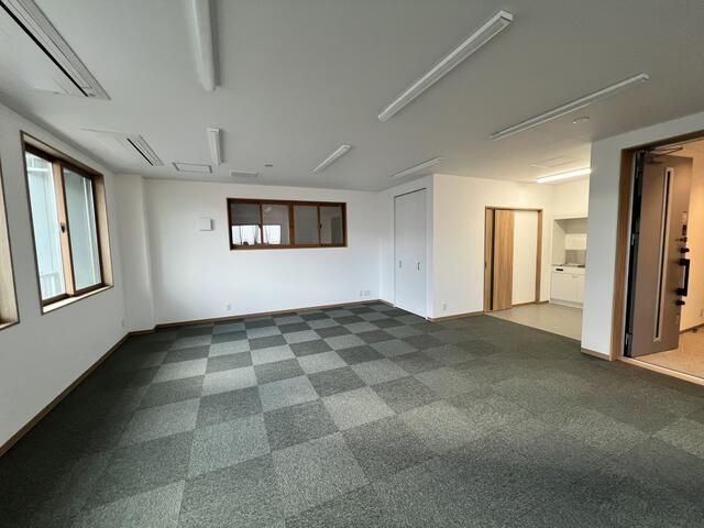 Office Space for Rent Near Koriyama Station, Fukushima - Thumbnail 3