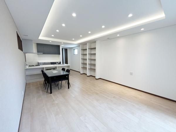 New 3SLDK House in Nagoya Showa Ward, Aichi | 108.56 sqm - Thumbnail 2