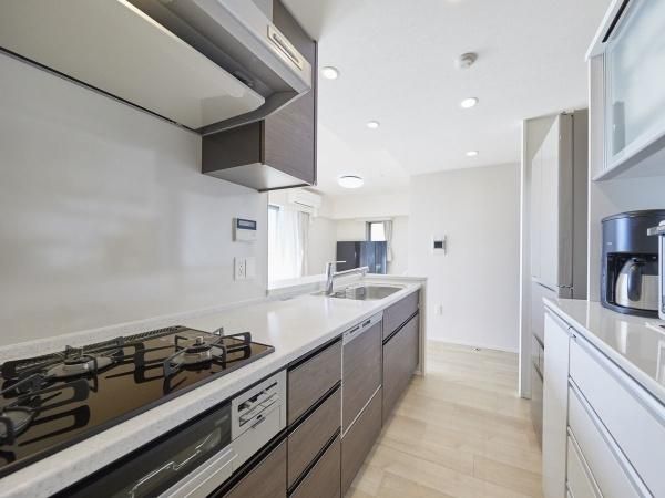 4LDK Apartment for Sale in Yamato, Kanagawa | Dresse Chuo-Rinkan - Thumbnail 4