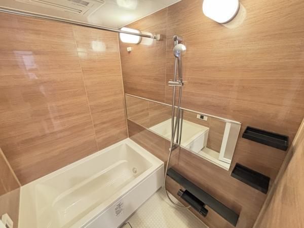 3LDK Modern Apartment in Akishima, Tokyo - Thumbnail 4