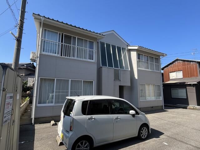 4-Unit Apartment Building for Sale in Kanazawa, Ishikawa - Thumbnail 2
