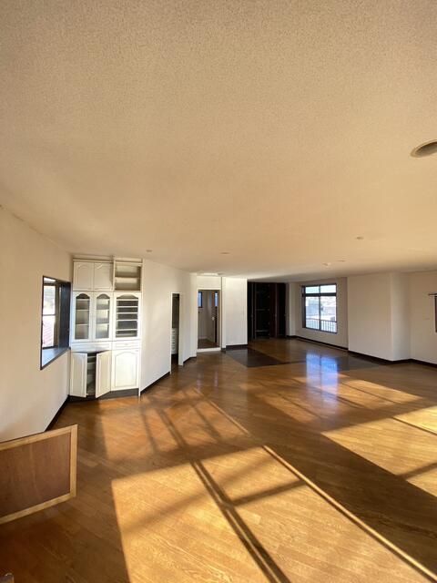 79 sqm Studio Apartment for Rent in Zushi, Kanagawa - Thumbnail 2