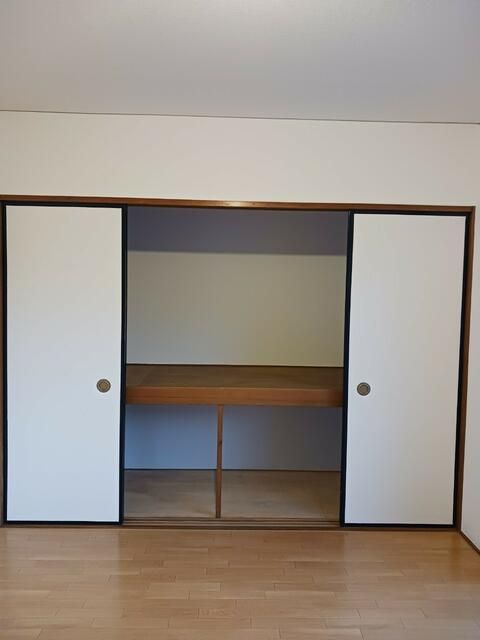 2DK Apartment for Rent in Wakaba Ward, Chiba City - Thumbnail 3