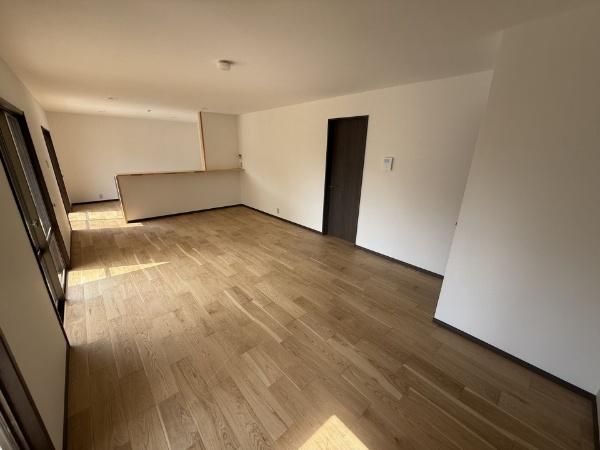 4LDK Detached House on Corner Lot in Munakata, Fukuoka - Image 3