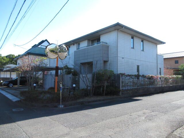7LDK Steel-Frame House for Sale in Miyazaki City - Thumbnail 2