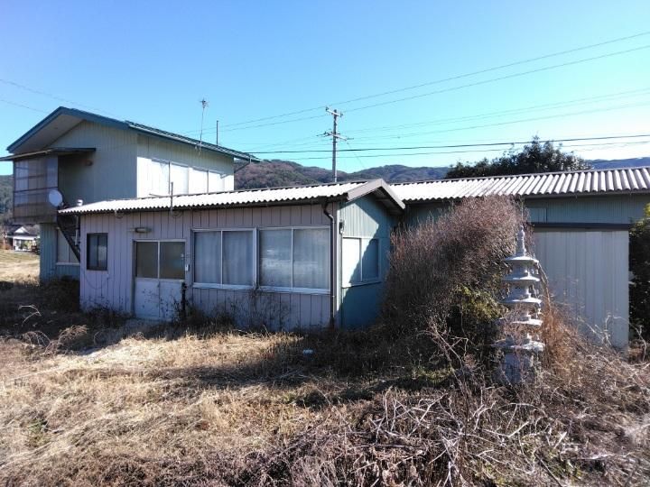 5DK House on Large Corner Plot in Ina, Nagano - Image 7