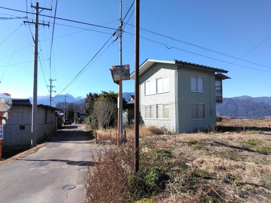5DK House on Large Corner Plot in Ina, Nagano - Image 11