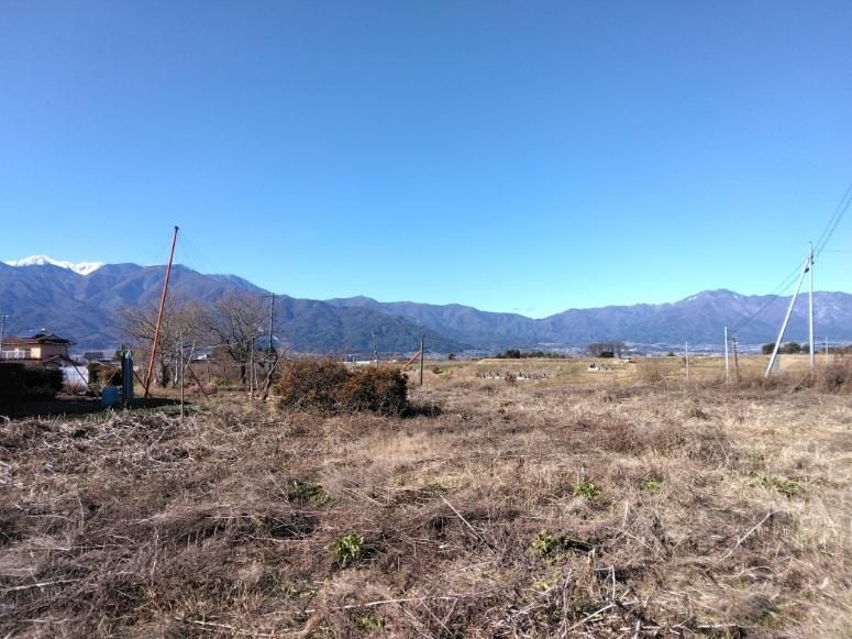 5DK House on Large Corner Plot in Ina, Nagano - Image 11