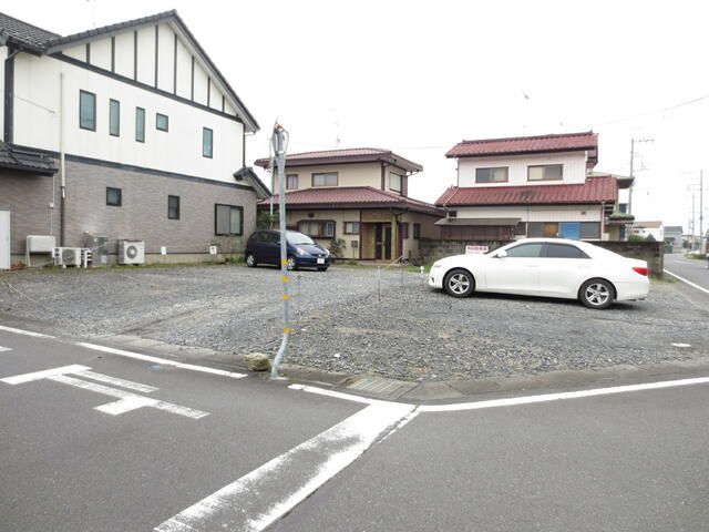 Sugiyama Parking Lot for Rent in Yuki City, Ibaraki - Thumbnail 3