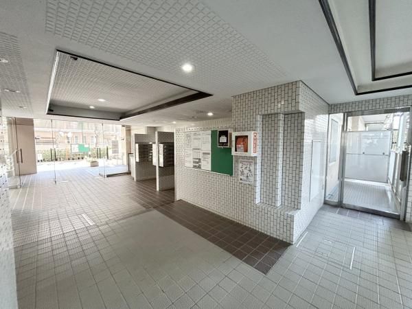 3LDK Apartment for Sale in Saitama City, 15 Min Walk to Sashiougi Station - Thumbnail 4