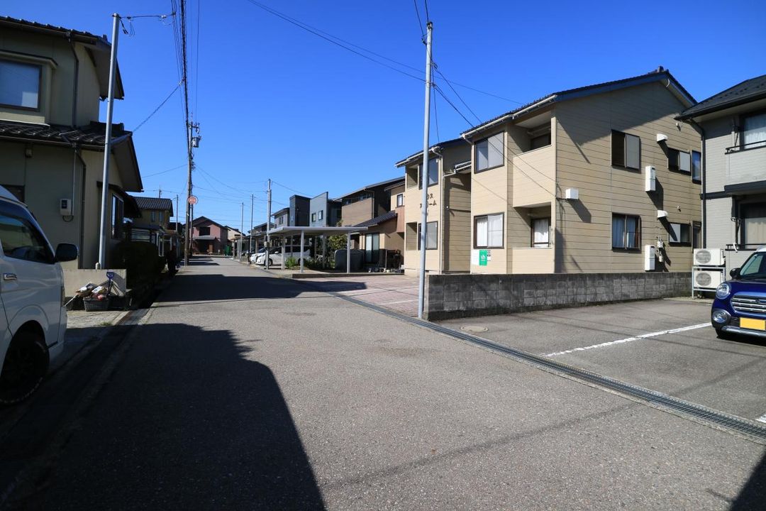 Four-Unit Apartment Building for Sale in Kanazawa, Ishikawa - Thumbnail 3