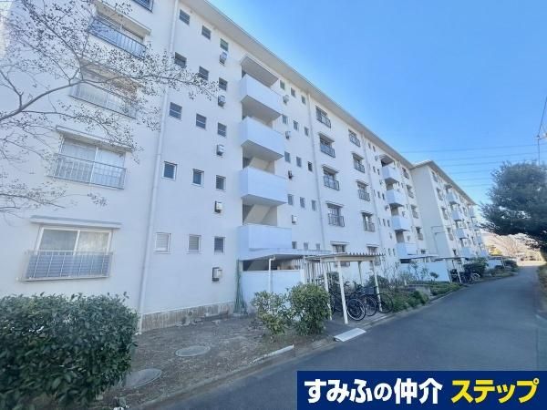 Takiyama Second Housing 2DK Apartment for Sale in Higashikurume - Thumbnail 2