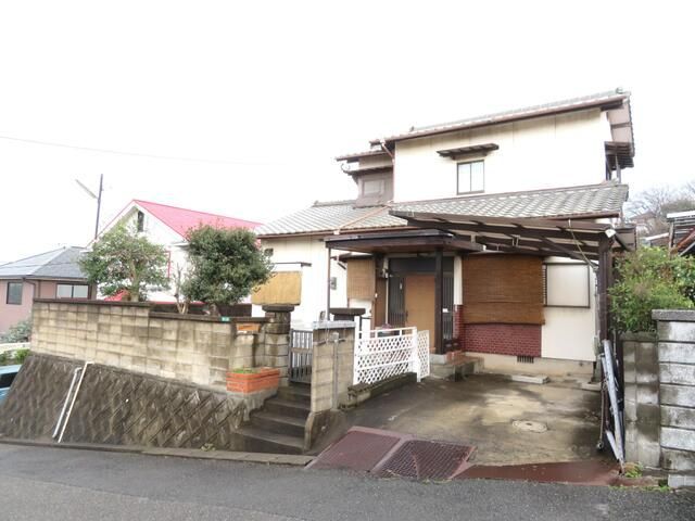 4SLDK House for Sale in Kitakyushu's Izumidai - Thumbnail 2