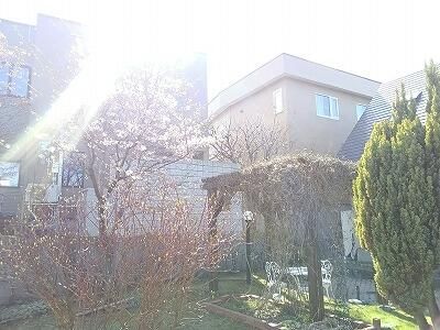 5LDK House in Quiet Sapporo Nishi Ward with Large Garden - Thumbnail 4