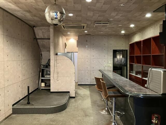 Shop for Rent in Atsugi, Kanagawa - 47 sqm Commercial Space - Thumbnail 4