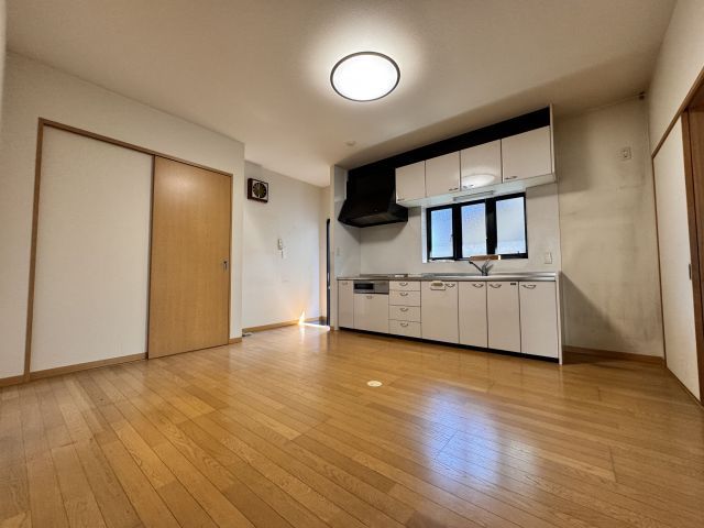 4LDK House for Sale in Shingu Town, Fukuoka - 108.14 sqm - Main Image