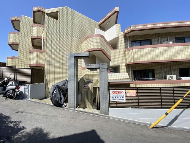 1K Apartment for Rent in Funabashi, Chiba - Pet Negotiable - Thumbnail 2