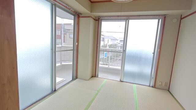 2DK Apartment for Rent near Kurihashi Station, Kuki City - Thumbnail 4