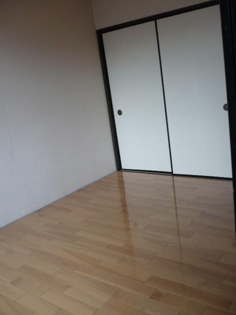 2DK Apartment for Rent in Hitachi, Ibaraki - 40.57 sqm - Thumbnail 2