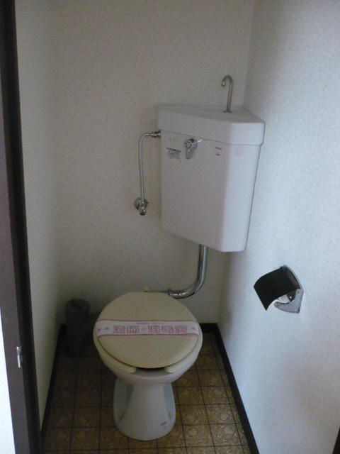 2DK Apartment for Rent in Hitachi, Ibaraki - 40.57 sqm - Thumbnail 4