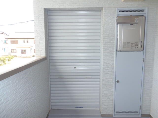 Modern 1K Apartment for Rent in Hokuto City, Yamanashi - Thumbnail 2