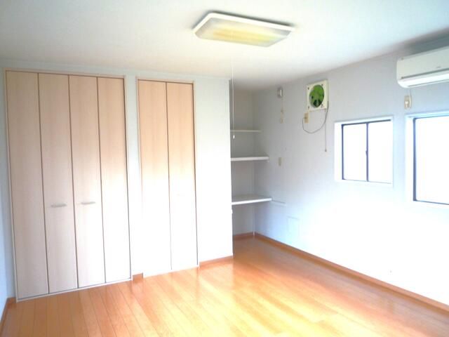 1DK Maisonette Apartment for Rent in Sanjo, Niigata - Thumbnail 3