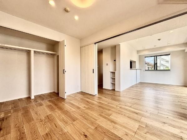 3LDK Apartment for Sale in Fuchu, Tokyo - Thumbnail 2