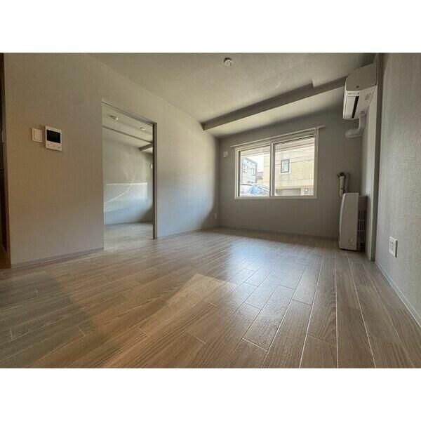New 2LDK Apartment for Rent in Sapporo's Miyanomori - Thumbnail 2