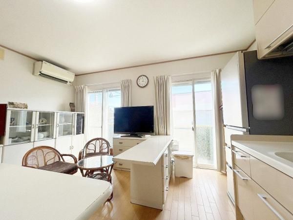 Detached House with Guest House in Hamura, Tokyo - 375sqm Land - Thumbnail 2