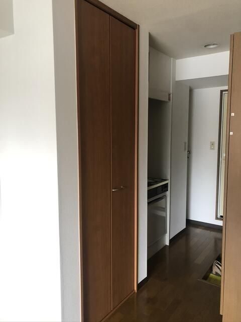 1R Apartment for Rent in Sumida, Tokyo - Near Kinshicho Station - Thumbnail 3