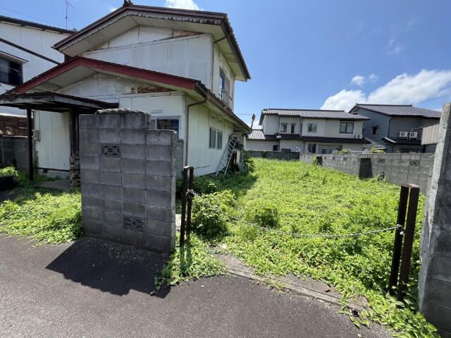 Land for Sale in Toyama City, Toyama Prefecture - 329.37 sqm - Thumbnail 2