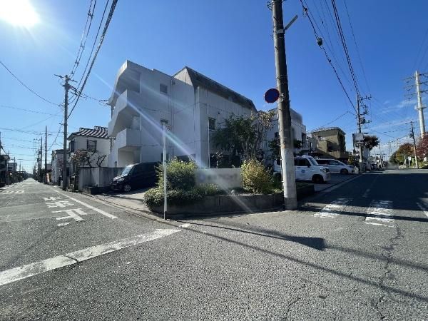 Corner Plot for Sale in Tokorozawa, Saitama - 587.25 sqm - Thumbnail 3