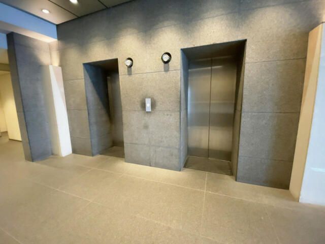 525.79 sqm Office for Rent in Sumida, Tokyo with 24-Hour Security - Thumbnail 3